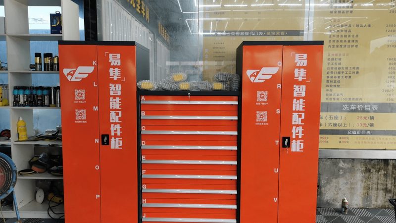 成都汽车玻璃镀膜安装：揭秘价格背后的技术秘密